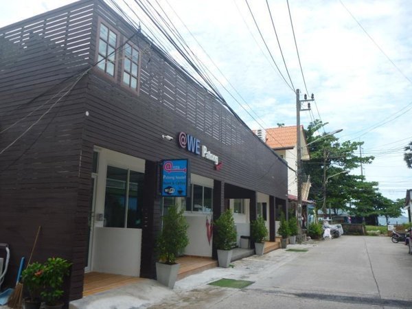 At We Patong Guest House frontage